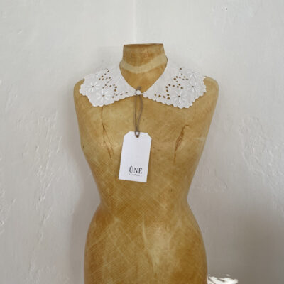 Vintage lace collar