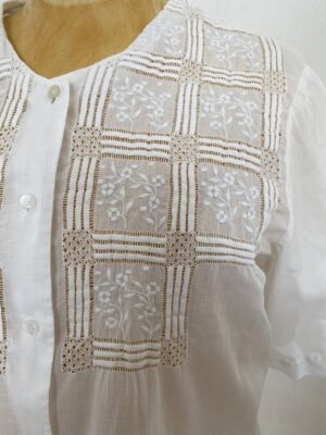 Vintage embroided blouse - Image 7
