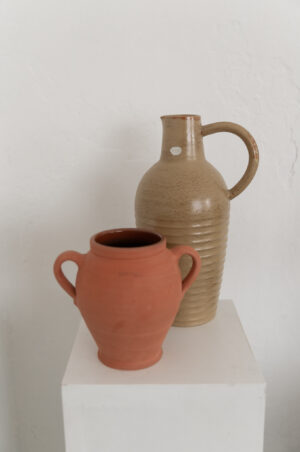 Petite terracotta amfora - Image 2