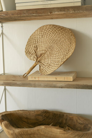 Hand-woven straw fan