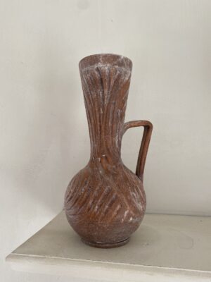 Petite terracotta pitcher - Image 3