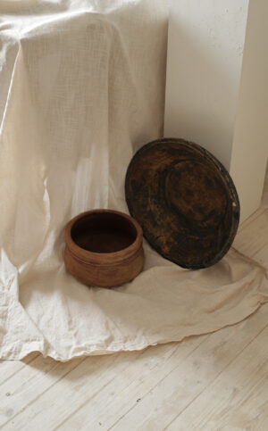 Raw antique wood bowl - Image 2