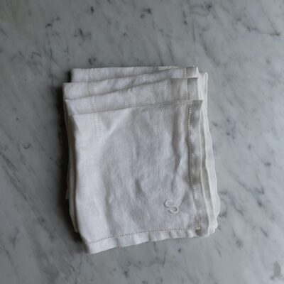Vintage set of 4 damast napkins