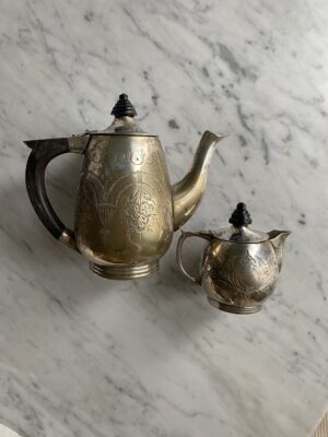 Vintage three-piece silver plated tea set - Image 5
