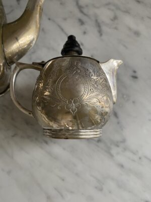 Vintage three-piece silver plated tea set - Image 6