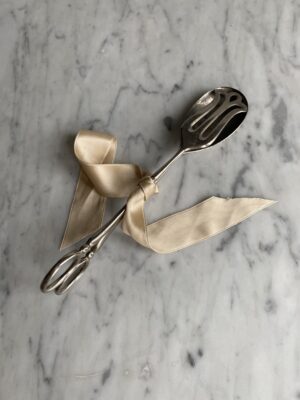 Vintage serving spoon in silver - Image 5