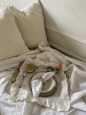 Set of four vintage silver egg cups - Image 4