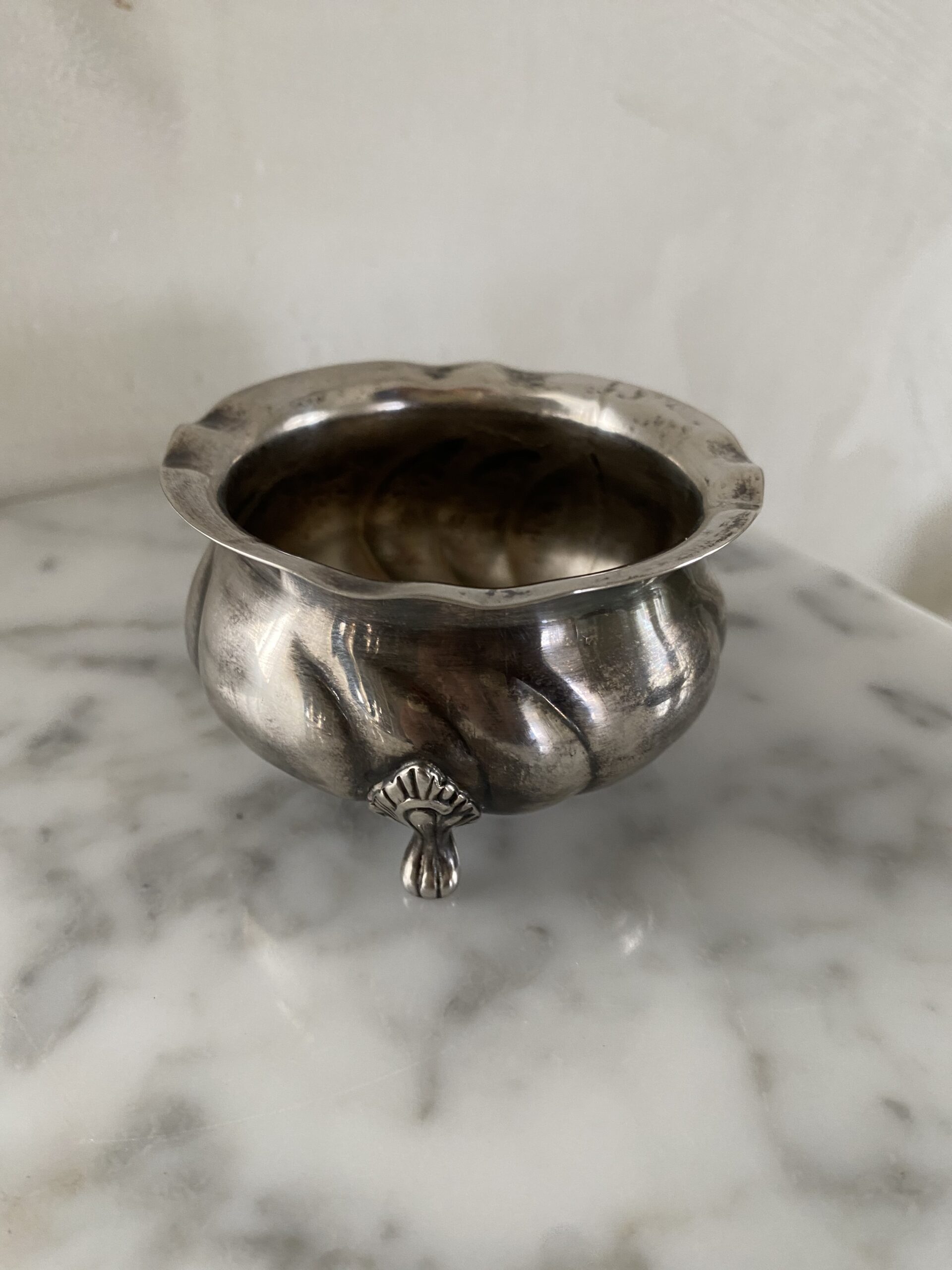 Vintage silver dish thre legged