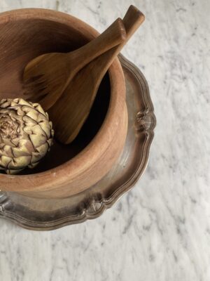 Rustic wooden salad servers - Image 4