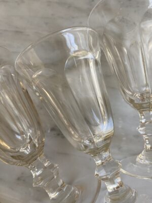 Set of four vintage french wine glasses - Image 2