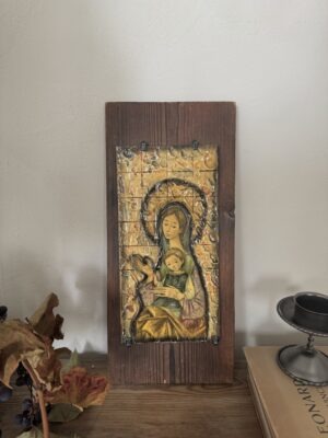 Old catholic Wooden Picture of the Virgin Mary and the baby - Image 2