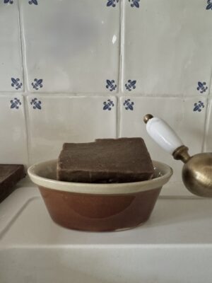 Vintage stonware soapdish