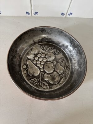 Copper adornement fruit - Image 6
