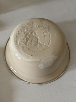 Enamelled bowl - Image 5