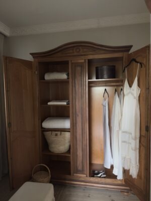 French Oak Linen Cabinet - Closet 1900 - Image 6