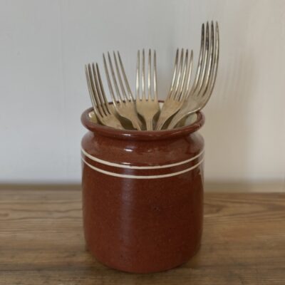 Two toned glaced Stoneware Kitchen utensils Pot. Rustic Cottage Kitchen Jar perfect for storing kitchen utensils.