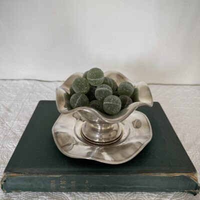 A superb antique silver sauce bowl. Lovely classical style. 1900's