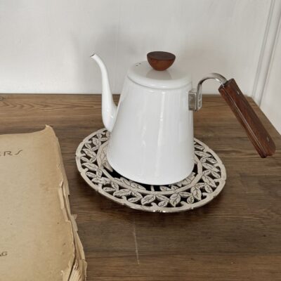 Cauldron Trivet Grape Motif - Tea Pot Trivet